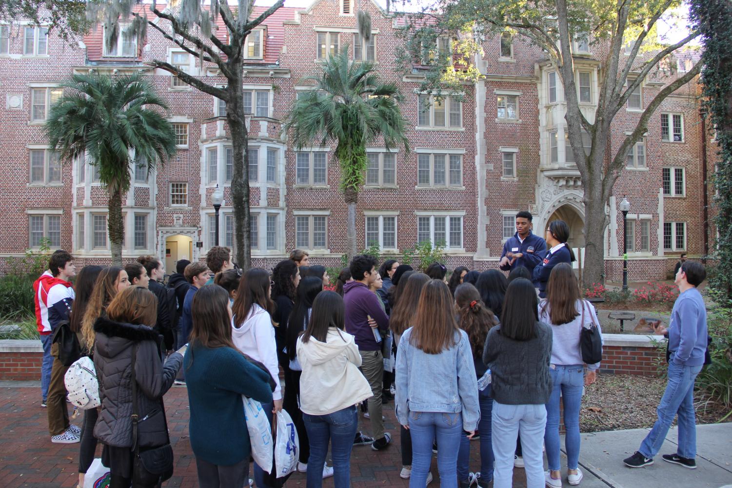 Juniors Go Off Campus During In-State College Tour