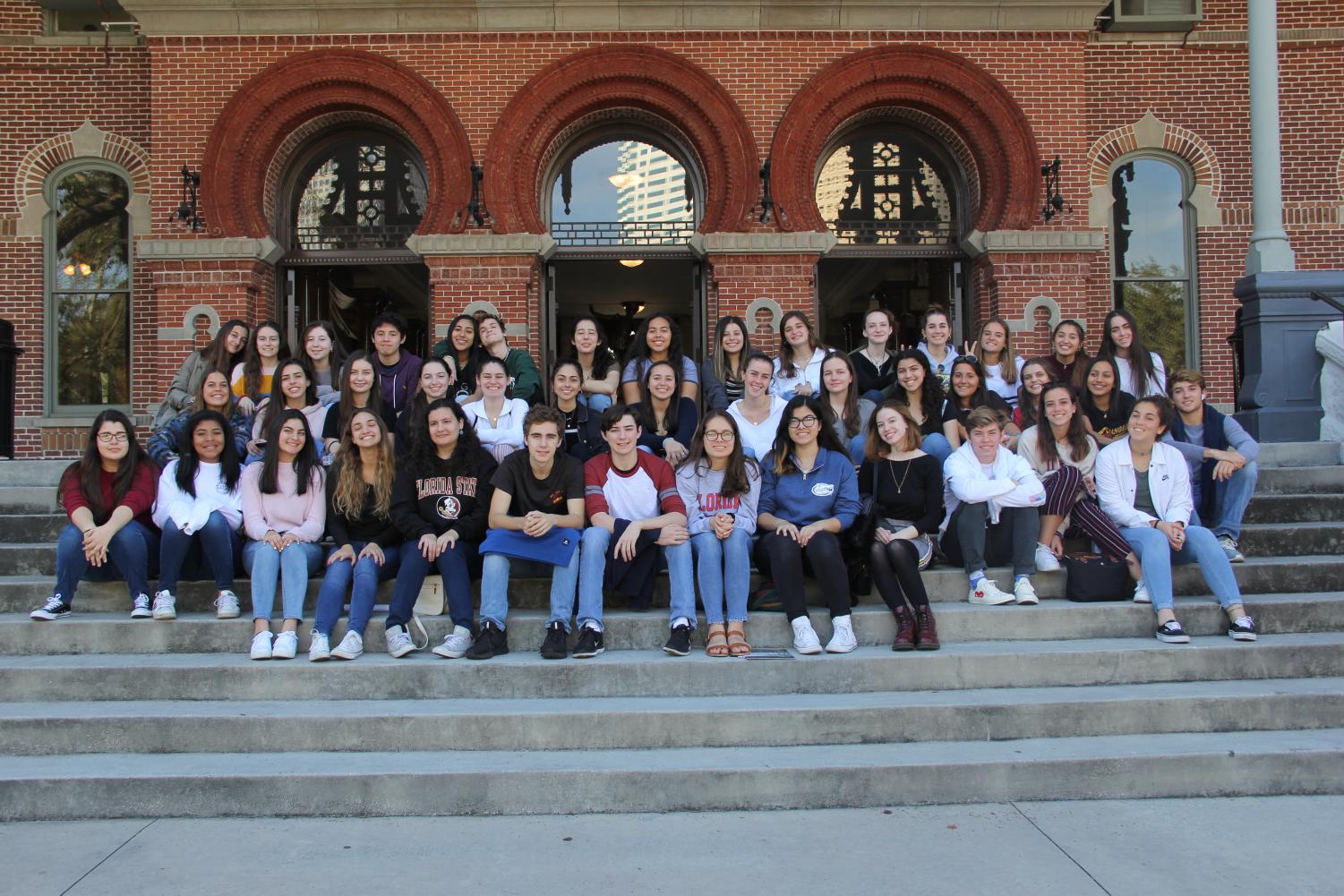 Juniors Go Off Campus During In-State College Tour