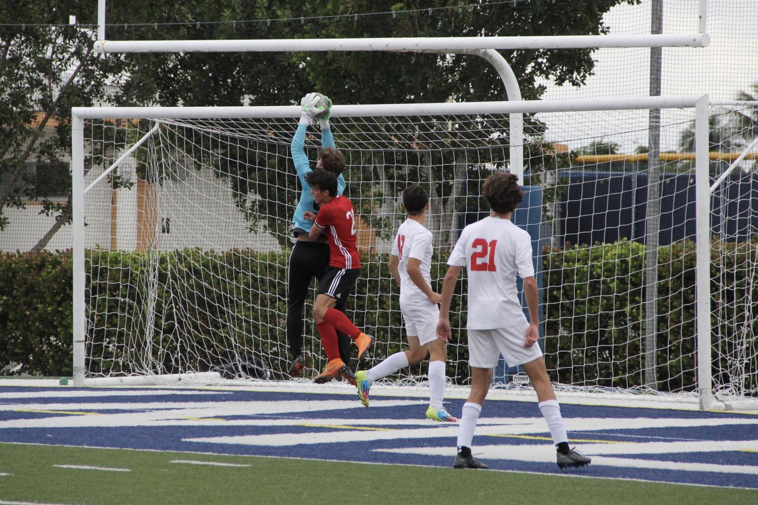 Boys+Soccer+Advances+to+District+Final+With+Victory+Over+Beach+High%21