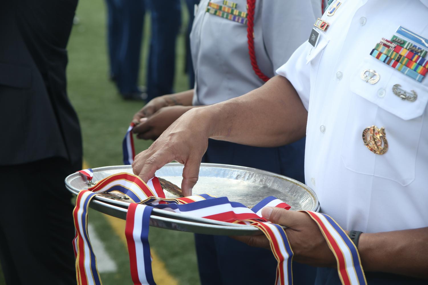 Carvalho commemorates JROTC cadets