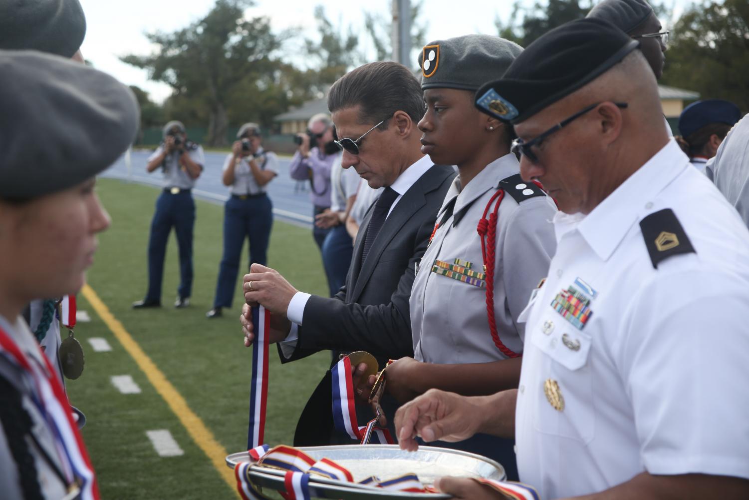Carvalho commemorates JROTC cadets