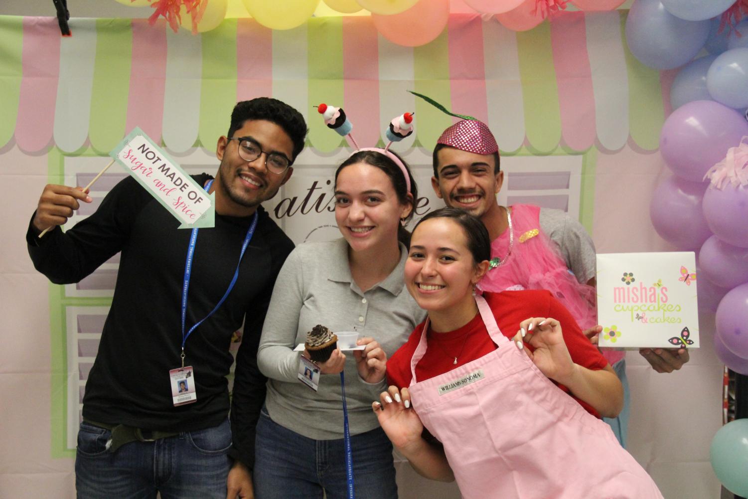 Senior Treat Day 2019: Build Your Own Cupcake