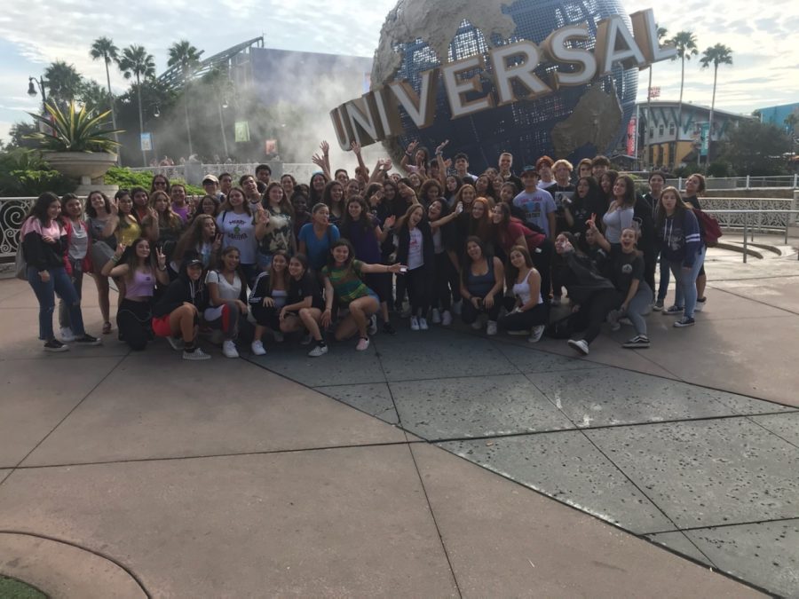 Every+sophomore+that+attended+the+field+trip+took+a+group+picture+in+front+of+the+Universal+Studios+signature+water+globe.+