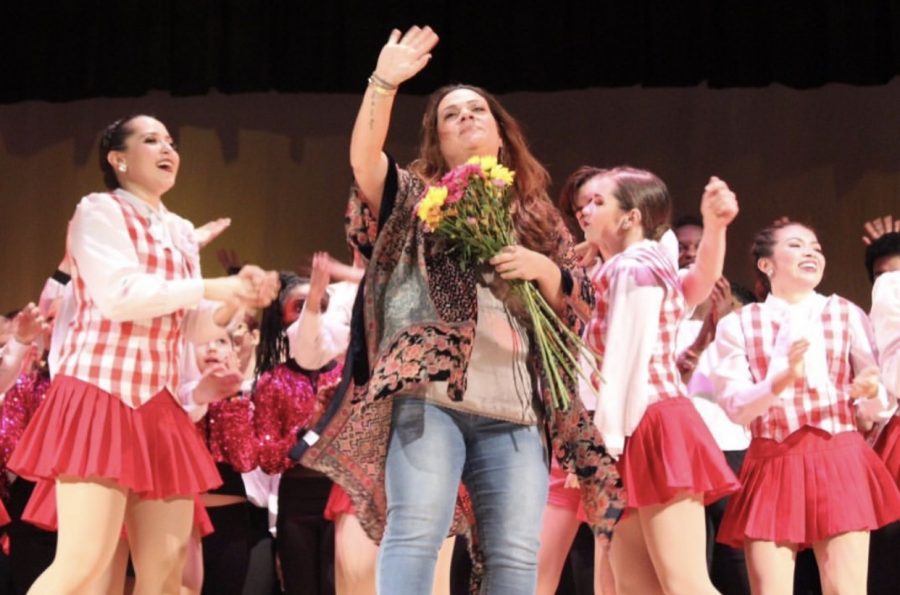 At the end of the show, the dancers brought Ms.Diaz out the stage to acknowledge her dedication for her dancers.