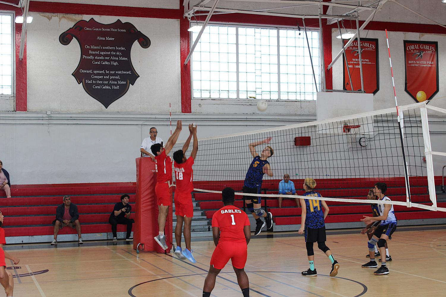 Boys Volleyball takes on Miami High