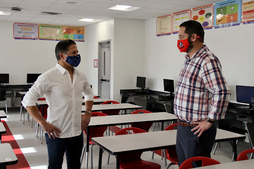 Principal Ullivarri accompanied the superintendent throughout the walk-through of the newly renovated 6000 building. They discussed safety measures put in place to handle contact tracing and other quarantining procedures as all students return physically to classes.