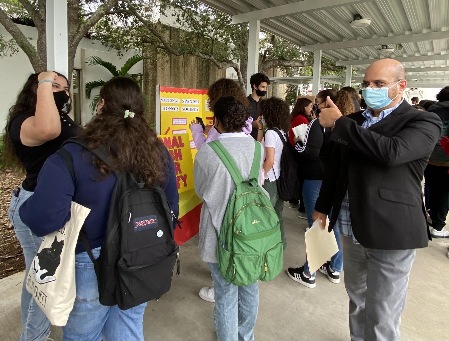 Club Fair Returns to Gables