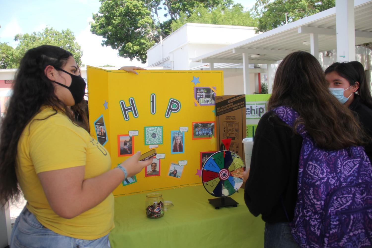Club Fair Returns to Gables