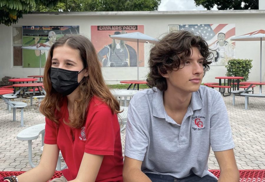 Los estudiantes de Gables ahora pueden elegir si quieren usar máscaras en la escuela.