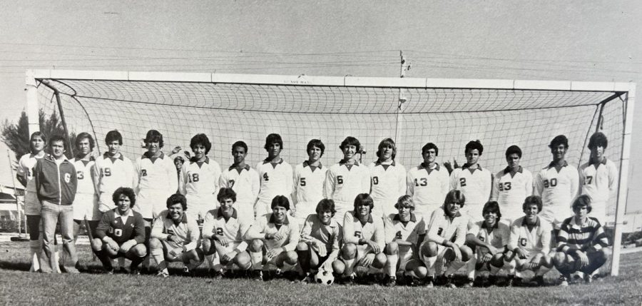 Antonio Paz (fourth bottom row) is kneeling along with his best friends in ending his high school soccer season with a 13-1 record.