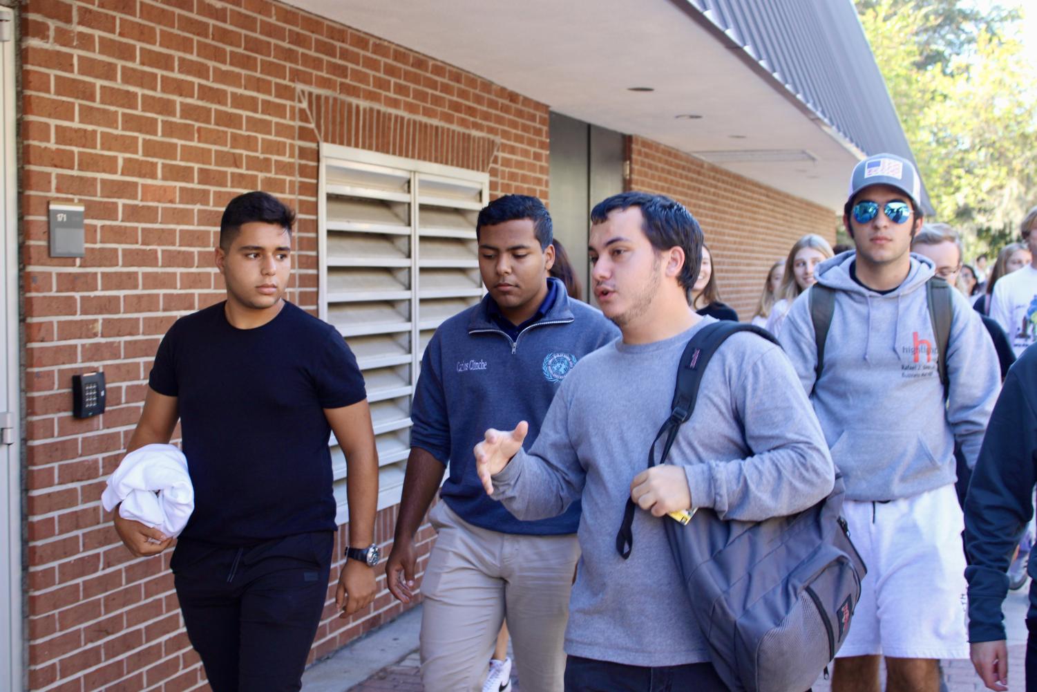 Upperclassmen Visit Florida Schools During In-State College Tour