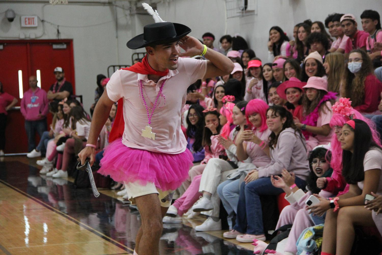 Cavaliers Support Breast Cancer Research at the Pink Pep Rally