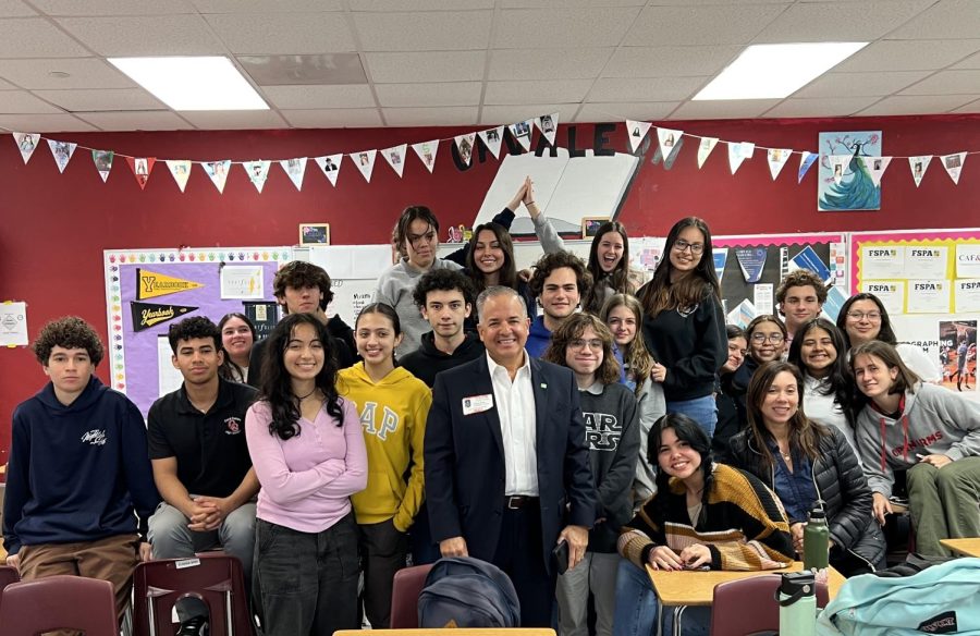 Thankful for Mr. Pino  as a guest speaker, the Cavaleon huddled around Ms. Zuniga's classroom for a group photo