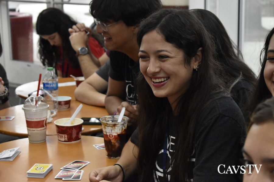 After a day of racing to shoot videos, capture pictures and compose articles, Gables' journalists had a refreshing break. Just a short walk from the hotel, Cavaliers arrived at Cold Stone, where they enjoyed delicious ice cream and bonded over fun card games.