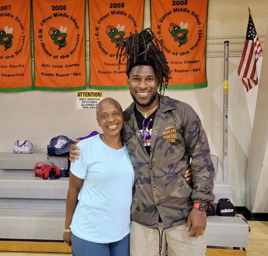 Howell reconnects with G.W. Carver Middle Schools physical education teacher, Mrs. Daniels, who was a figure of inspiration during his childhood. 