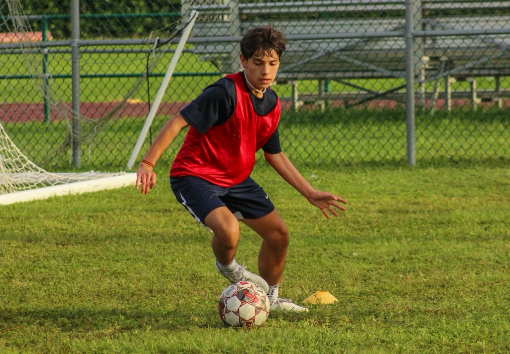 Beginning training after school in Gables’ own field, the PSG Academy Accelerated Program presents itself as a sense of passion for soccer players looking to take it to the next level.