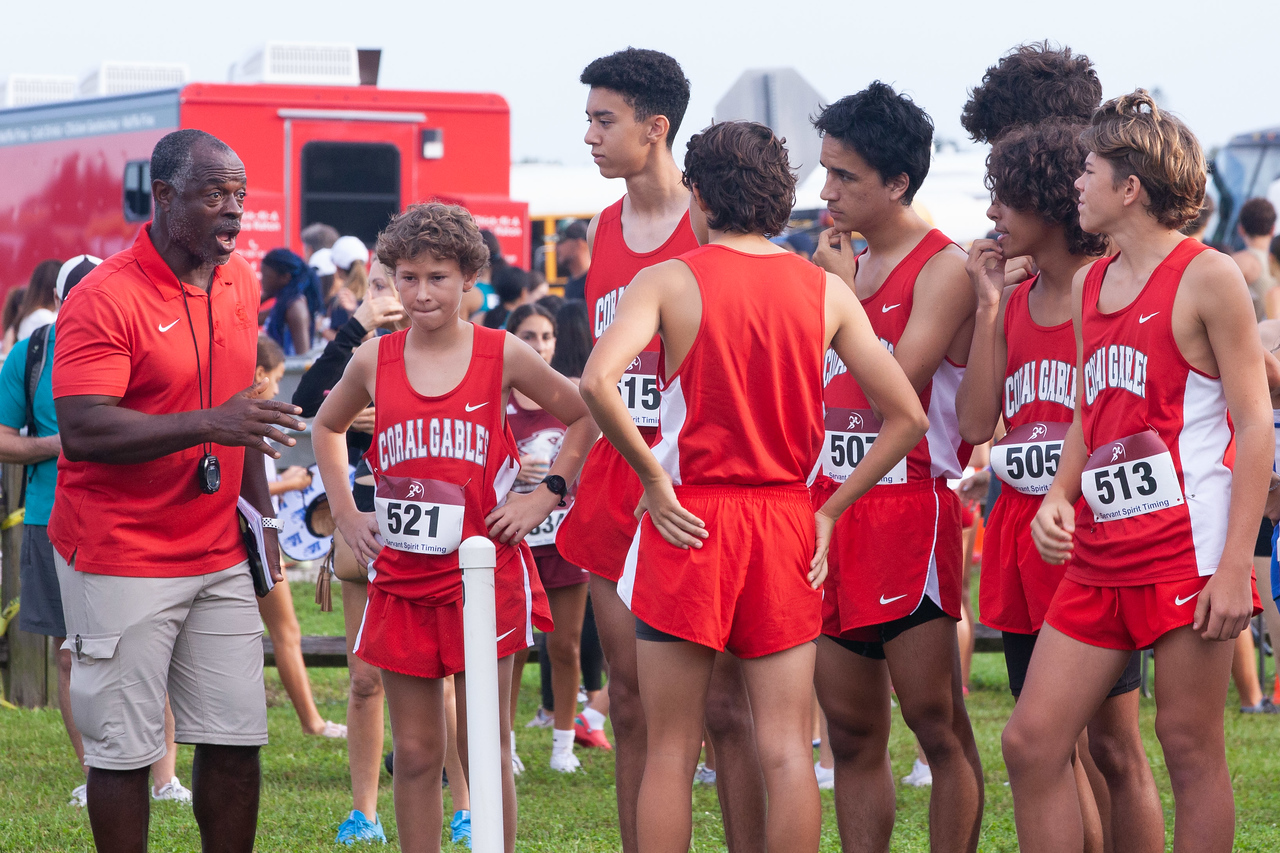 Runners Break Personal Records at Spanish River Invitationals