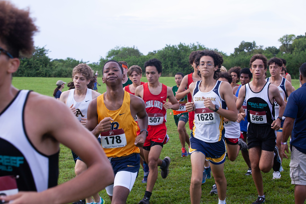 Runners Break Personal Records at Spanish River Invitationals