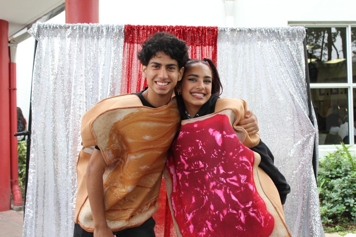 With the sentence "You are the peanut butter to my jelly" on the back of their respective costume, this duo showed off their sense of humor. 