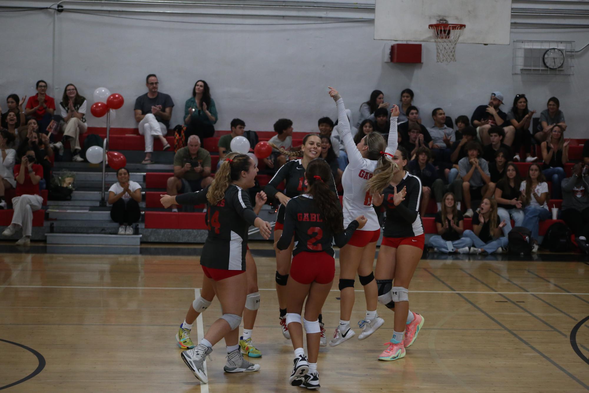 Girls+Volleyball+Spike+it+Up+at+Senior+Night