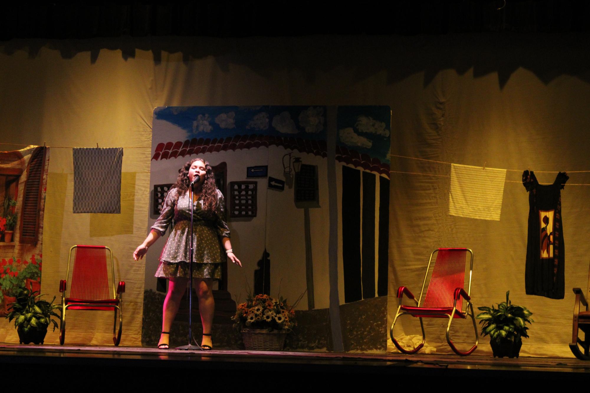 Students Express their Culture at the Hispanic Heritage Show